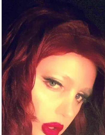 Ginger Ts, 22 Caucasian/White transgender escort, Vancouver